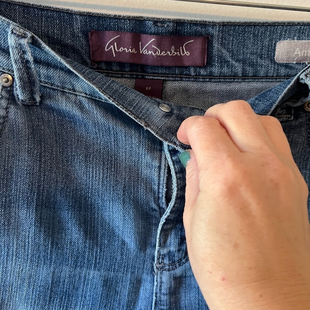 Gloria Vanderbilt Amanda jeans - Picture 3 of 3